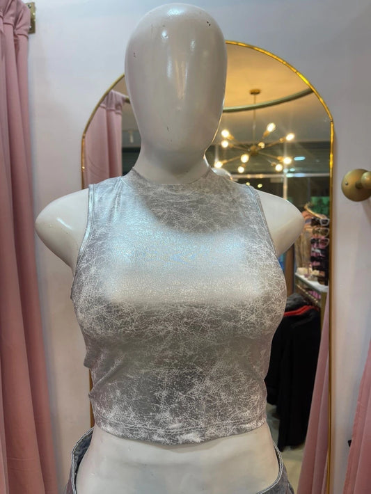 BLUSA CORTA METALIZADA PLATA