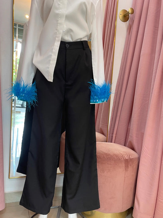 PANTALON NEGRO CON BOTON DE VESTIR